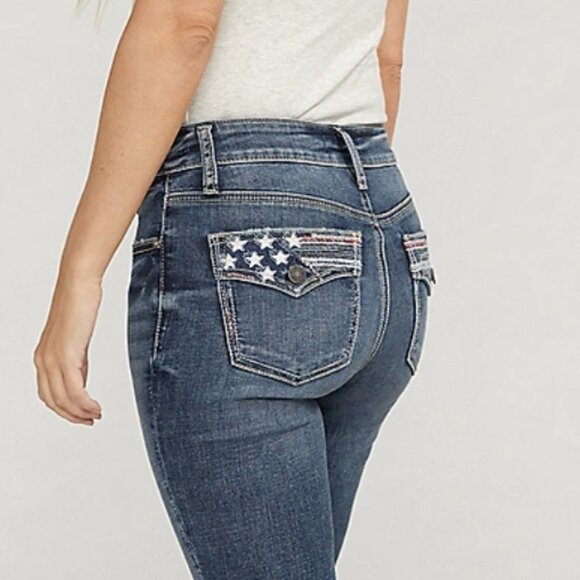 Suki Mid Rise Americana Capri - Picture 1 of 5